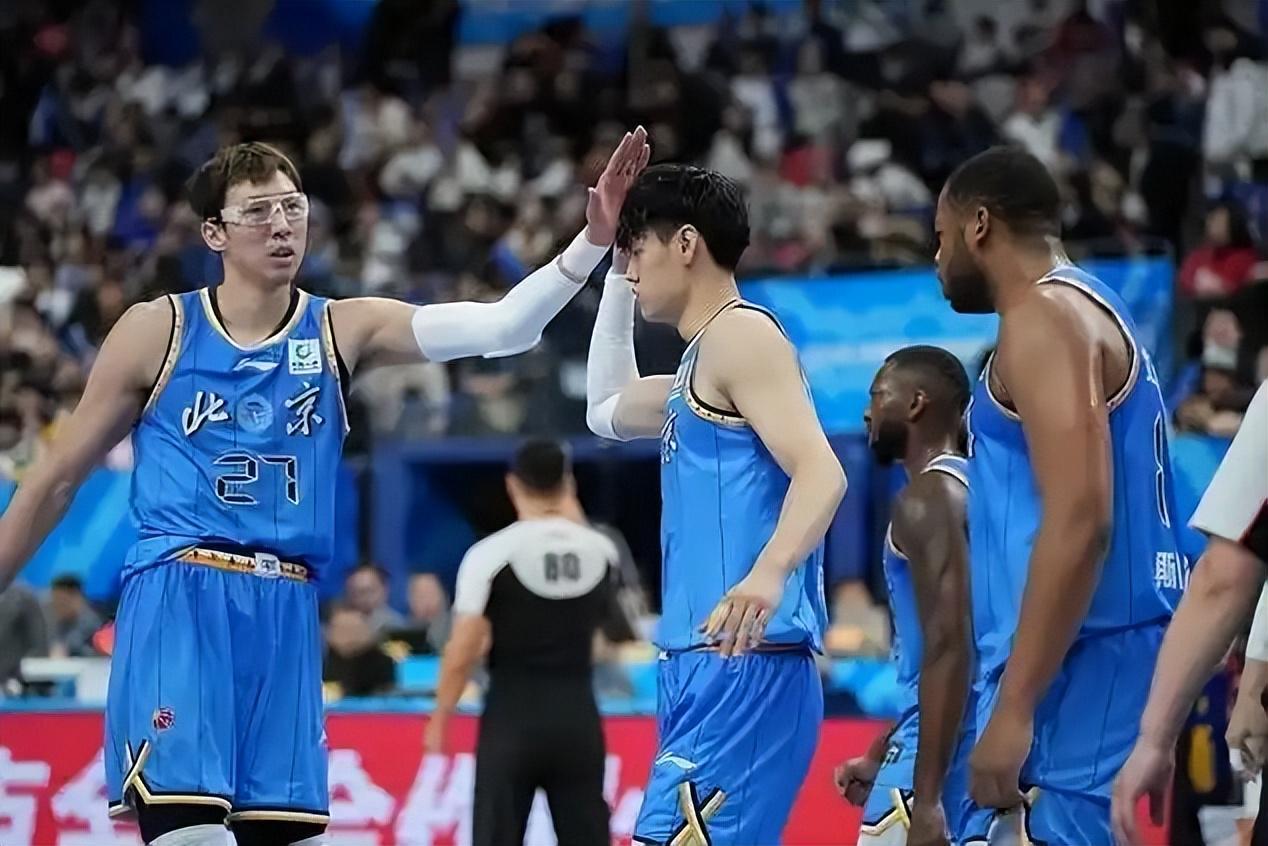 世界杯手机观看-CBA排行榜大变：北京掉出前5浙江挤进前4，广东冲第1，上海9连胜