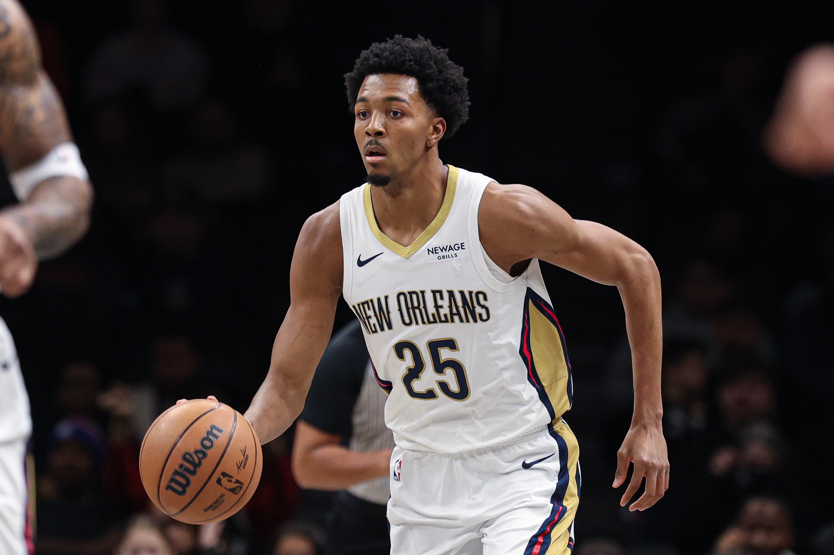 世界杯官方app-有些头铁！墨菲强攻内线 连续遭到步行者大帽