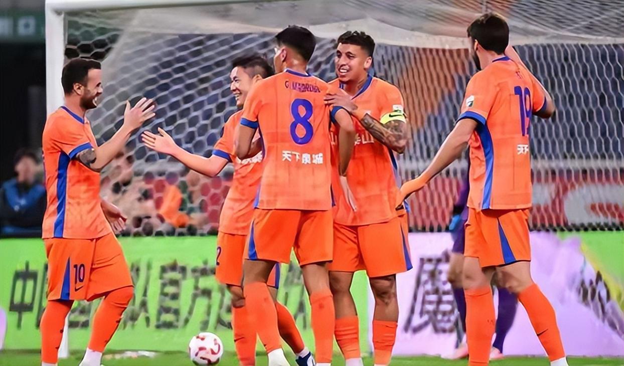 世界杯官网入口-山东泰山中场最强组合浮现，两人或成最大隐患，德尔加多赫然在列